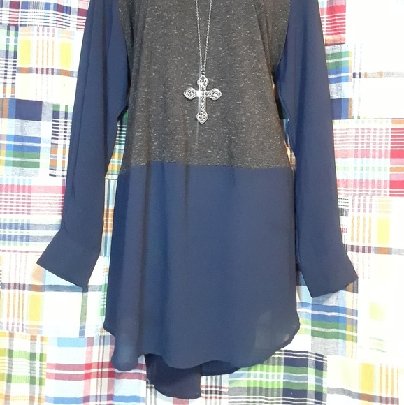 Long blause - Picture 2 of 3